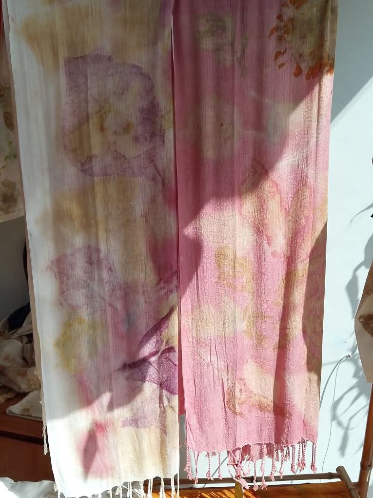 The Ratna Sari Pink & White Organic Cotton Shawl πΏ